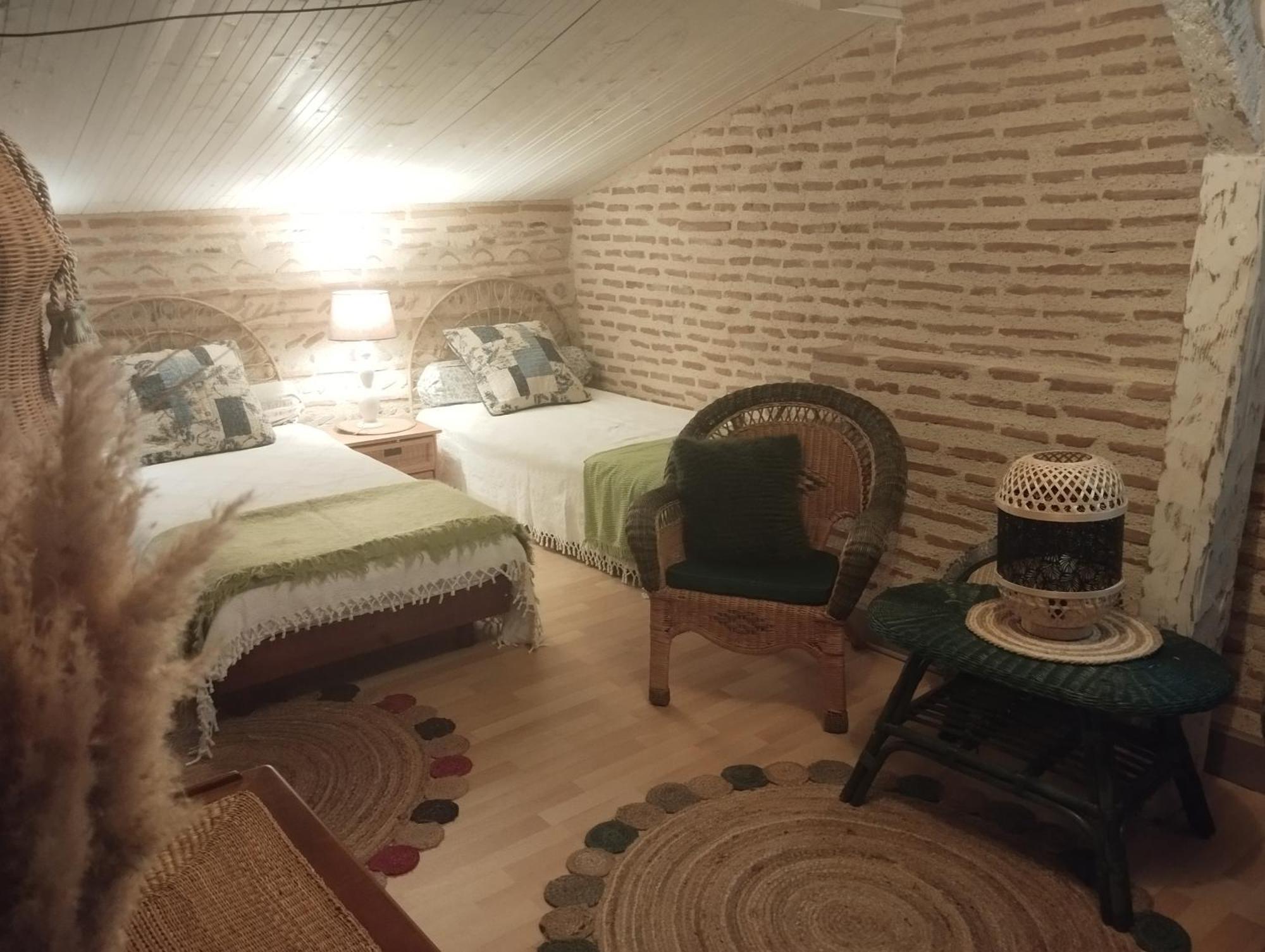 Hotel O Fil De L'O Clairac  Habitación foto